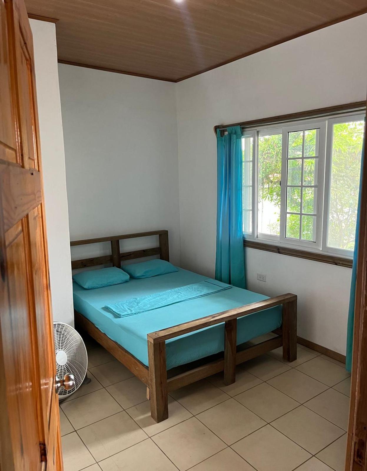 Spanish By The Sea - Bocas Bocas del Toro Exterior foto